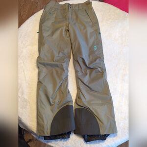 NEW! Mountain Hardware Womens Snowpants Equipped With RECCO Size Medium, Green